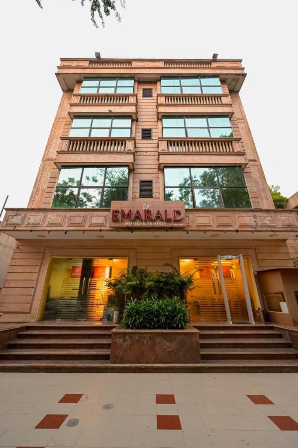 Hotel Emarald, Нью-Делі Екстер'єр фото